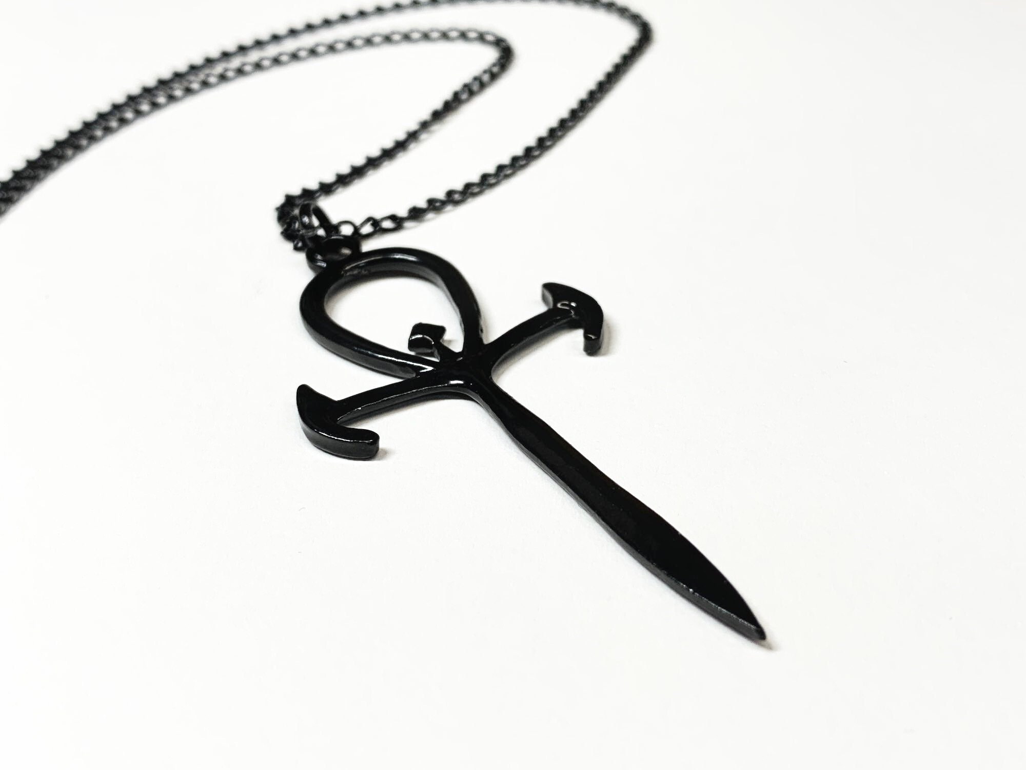 Vampire ankh hotsell pendant