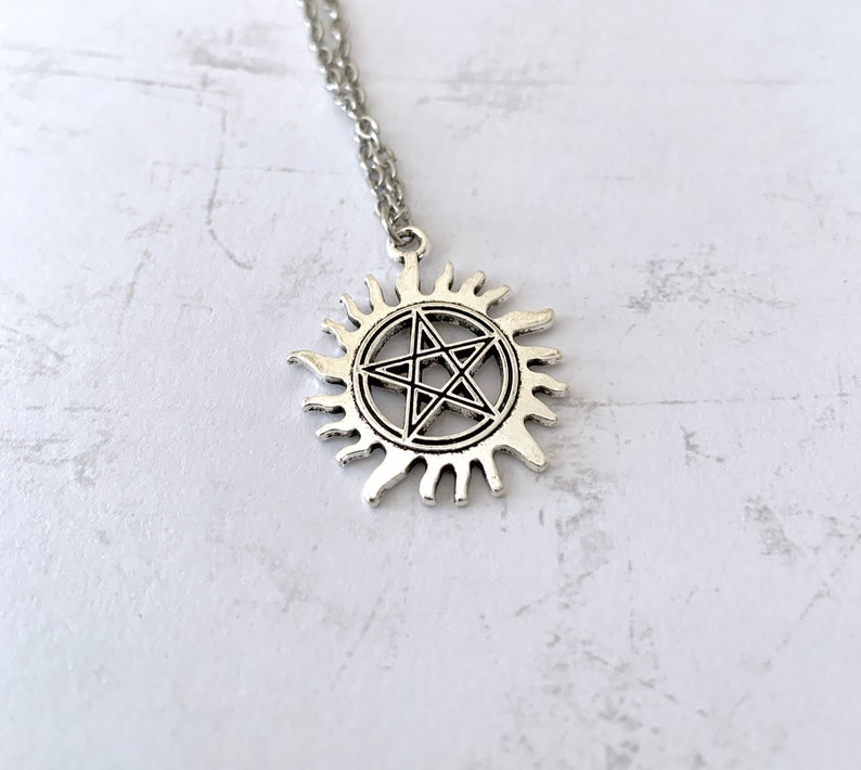 Collier Pentagramme Argent surnaturel image 1