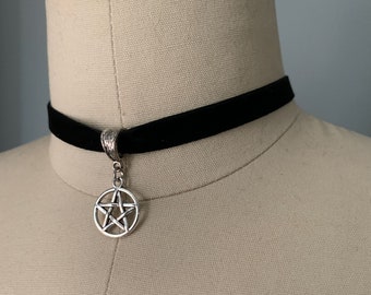 Black Velvet Pentagram Choker-Plus Size-Choker necklace -Pentacle-Velvet choker-Vampire - Goth - Bat cave - Silver Pentagram - Wiccan