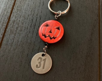 Pumpkin keychain-Halloween-Key ring-Jack-o-lantern-orange pumpkin-spooky-trick or treat-everyday is Halloween-horror-creepy-goth-october 31
