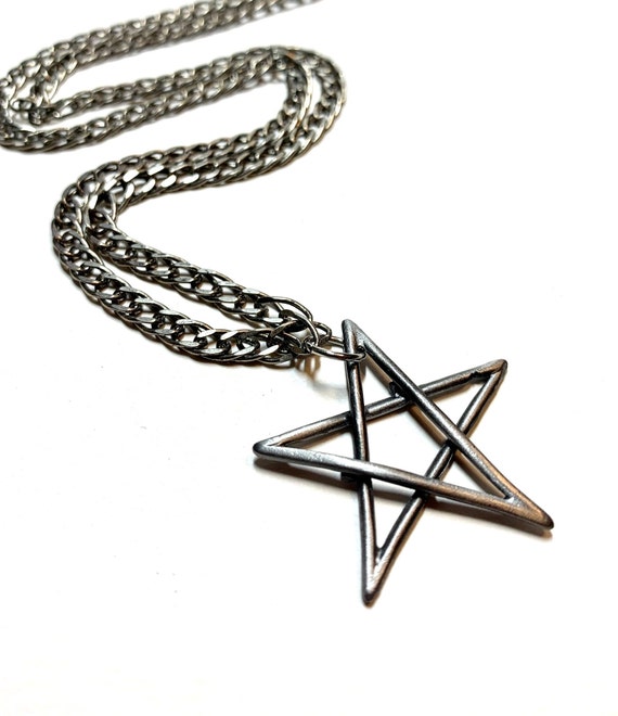 Collana con pentacolo invertito, gioielli occulti di stregoneria, pentagramma invertito - Italia Collana con pentacolo invertito, gioielli occulti di stregoneria, pentagramma invertito - Italia