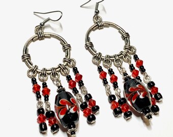 Orecchini A Cerchio Con Perline Rosse - Fatti A Mano - 3 Pollici - Chiusura A Leva - BEADS CORNER