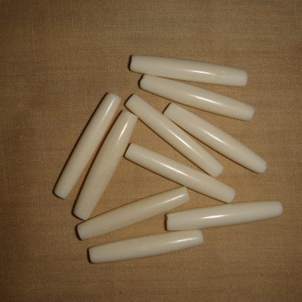 10 - 1 1/2 inch hair pipe bone and horn