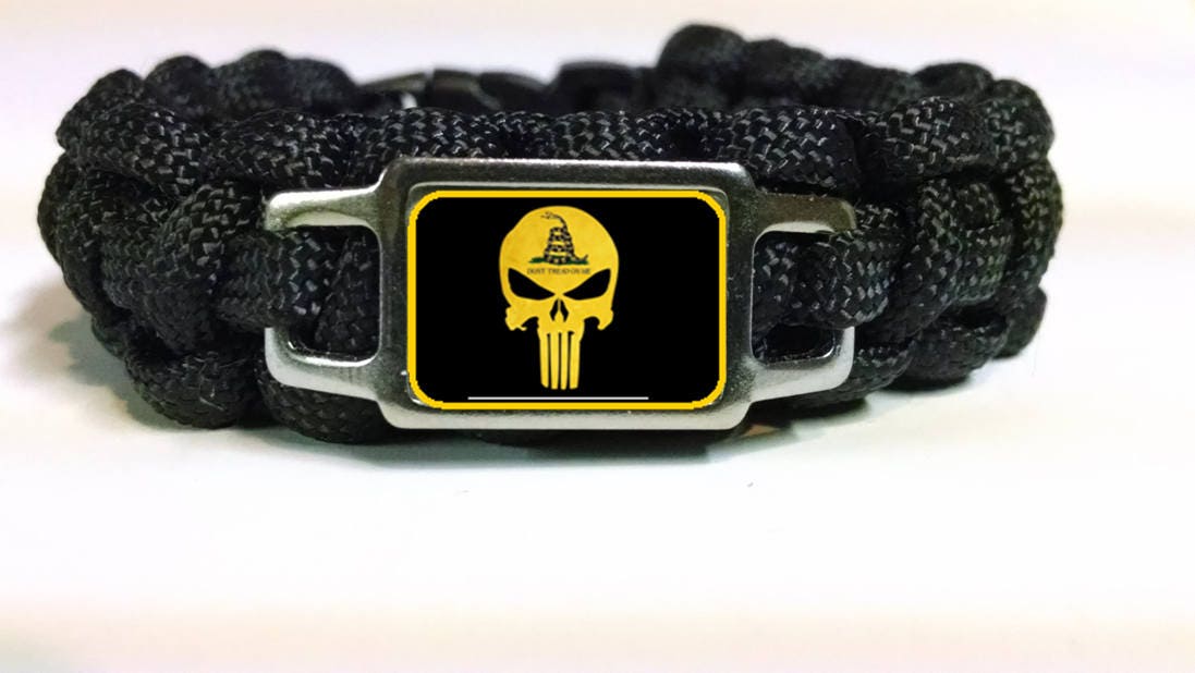 Punisher Skull Don't Tread on Me Snake Paracord Survival Bracelet