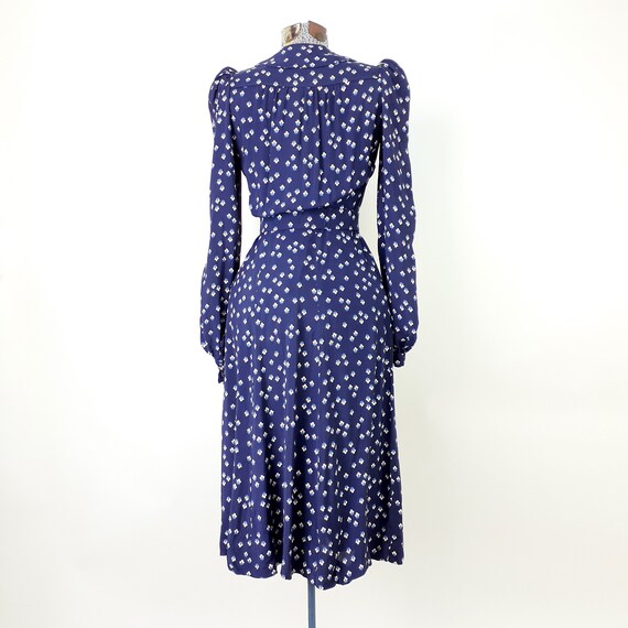 Vintage 30s 40s Geometric Orchid Print Rayon Dres… - image 8