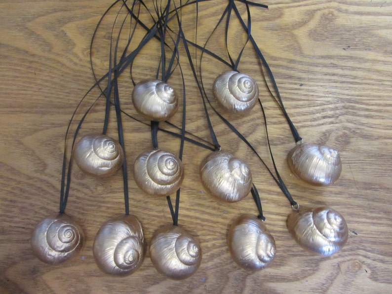 Ursula/'s Gold Shell Pendant
