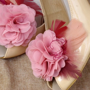 Schuhklips rosa Vintage Hochzeit altrosa mauve Brautschuhe Blumen Federn Braut Brautschmuck Accessoires pink rosé 50er Jahre Bild 3