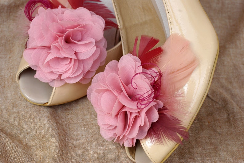 Schuhklips rosa Vintage Hochzeit altrosa mauve Brautschuhe Blumen Federn Braut Brautschmuck Accessoires pink rosé 50er Jahre Bild 3