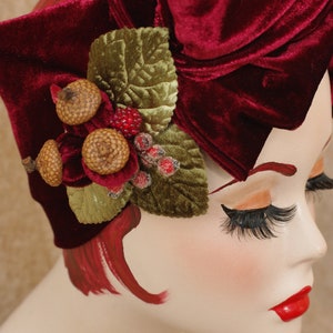 BURGUNDY Velvet Turban Headband & Brooch // Vintage 40s 30s // Retro Art Nouveau // deep red green velvet bow wine red acorns // Jazzafine image 3