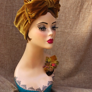 GOLDEN autumn Velvet Turban / Headband & Brooch for FALL / Vintage 40s 30s / Retro Art Nouveau Bow acorns / Urban image 7