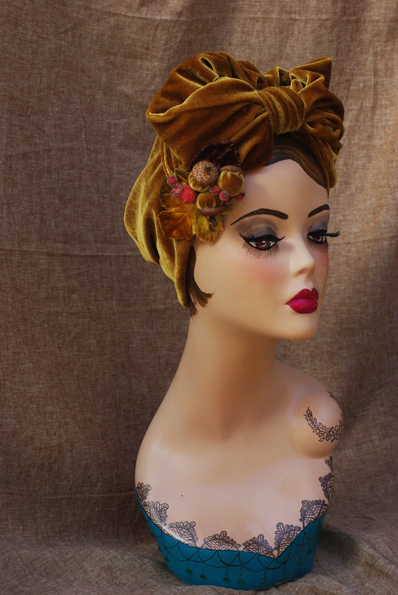 GOLDEN autumn Velvet Turban / Headband & Brooch for FALL / Vintage 40s 30s / Retro Art Nouveau Bow acorns / Urban image 3