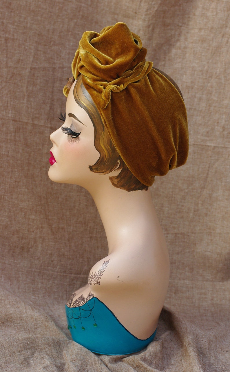 GOLDEN autumn Velvet Turban / Headband & Brooch for FALL / Vintage 40s 30s / Retro Art Nouveau Bow acorns / Urban image 6