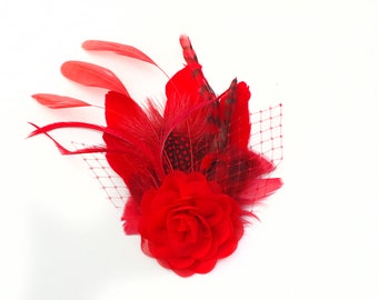 Fascinator casque rouge noir rouge rose cheveux accessoires casque mariage plumes de mariée fleur rouge vif vintage mariée coquelicot rouge dirndl pintade