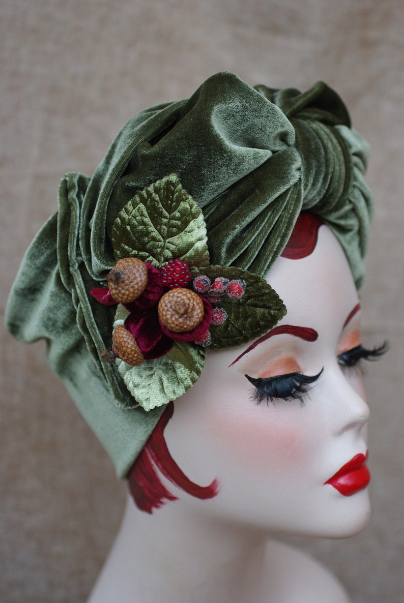 BURGUNDY Velvet Turban Headband & Brooch // Vintage 40s 30s // Retro Art Nouveau // deep red green velvet bow wine red acorns // Jazzafine image 9