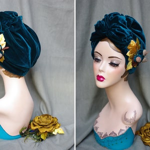 PEACOCK GREEN teal turquoise : Velvet Full cap Turban // Vintage Style 40s 30s // Retro Art Nouveau // hair covering diva look // velvet hat
