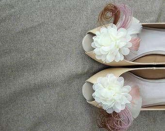 Wedding Shoe Clips bridal Bride Fascinator vintage mauve dusky pink tan Peacock Bridesmaid blush bridal feather Womens Shoes heels pumps