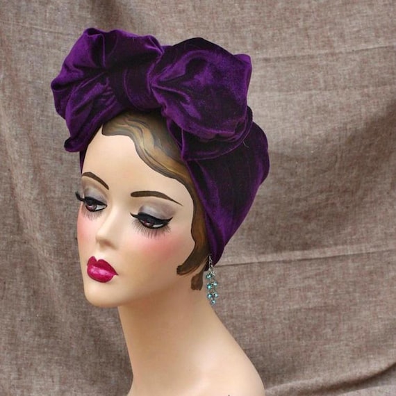 Vintage Union Made Purple Velvet & Silk Cloche Turban Style Hat with Brooch Vintage Velvet Cloche Turban Flapper Hat Rhinestone T… - Gem main image 4