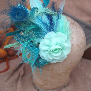 Bridal Sash & Headpiece aqua blue mint green pastell teal turquoise // vintage wedding belt Fascinator // Bride Peacock feathers Bridesmaid only Headpiece