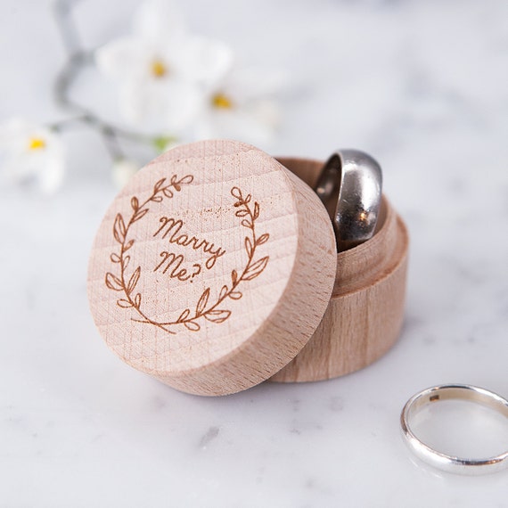 Engraved Personalised Wreath Ring Box Engraved Ring Box Wedding