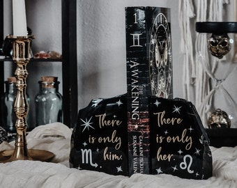 There is only him. There is only her. - Zodiac Academy quote bookends - Obsidian Bookends- fantasy book quote