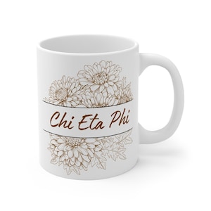 Taza con escritura floral de Chi Eta Phi / Taza de café de hermandad