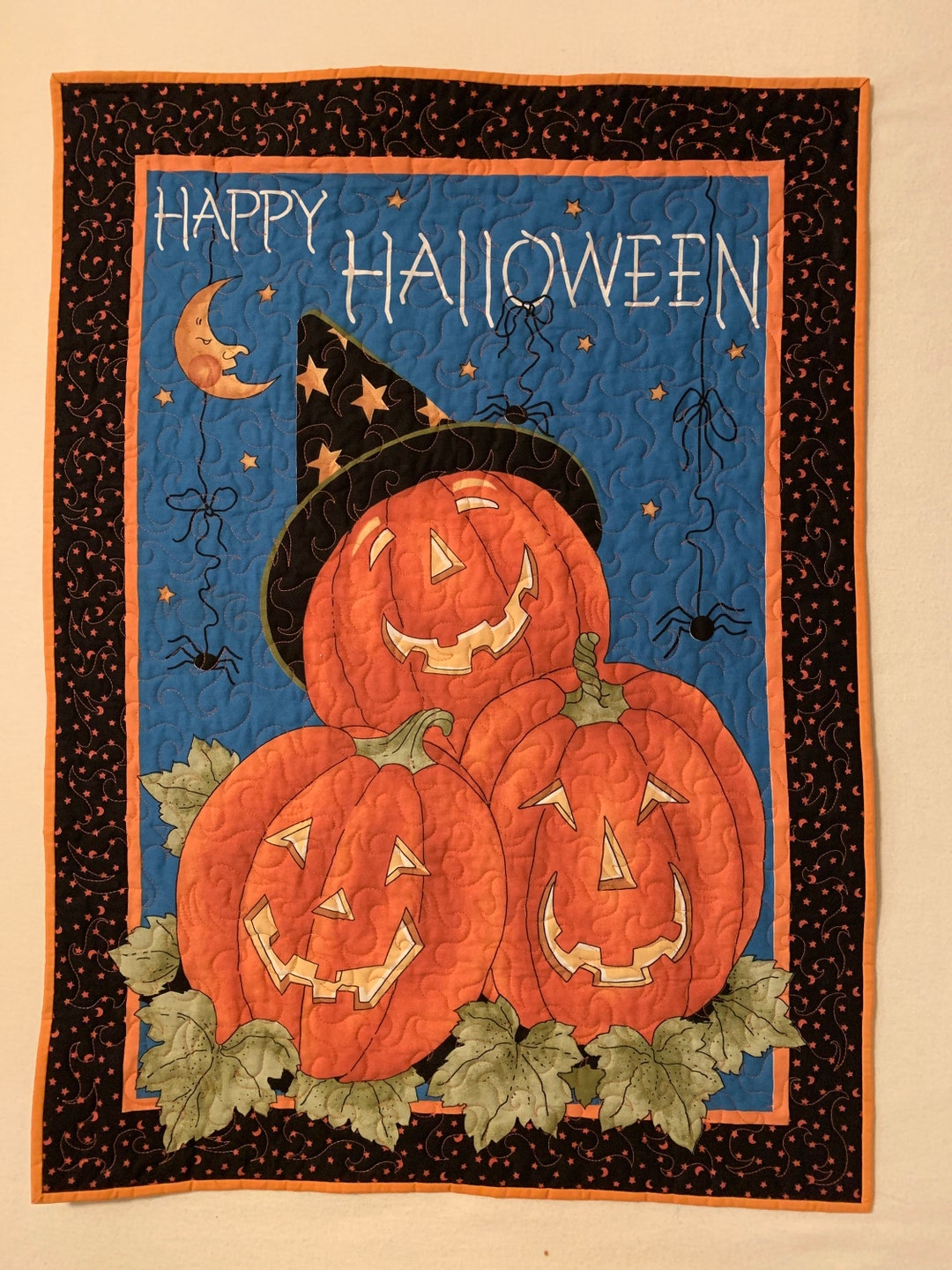 Scary but Cute Halloween Wall Hanging Quilt With Smiley Pumpkins and ...