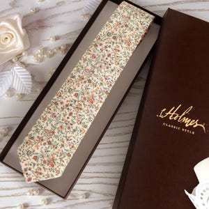 Floral Cream Tie - Soft Sand Wedding Necktie, Men&#39;s Ivory Wildflower tie Vanilla Floral Skinny tie Multicolored Flower Tie  Rustic Groom Tie