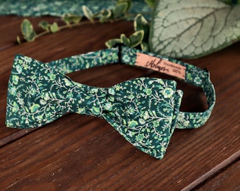 Bow Tie Emerald Green  Floral Bow-Tie Wedding WildFlowers Cotton Wedding Green  Custom BowTie Necktie Suspenders Pocket square Special Order