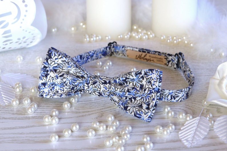 Sale 70/% Off Floral Bow Tie Navy Blue with Placid Blue and Dazzling Blue Flowers Bow-Tie Cotton Light Blue Wedding Navy Blue Floral SALE