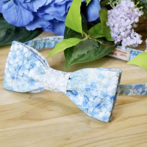 Bow Tie Floral Blue Hydrangea Men&#39;s skinny tie Medium Blue Wedding Metallic Wedding Ties  Flowers Special Order