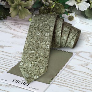 Floral Green Tie EUCALYPTUS Wedding  David's Bridal  WildFlowers Sage Necktie Floral  Skinny tie Wedding Ties Delicate Blooms Green Tie