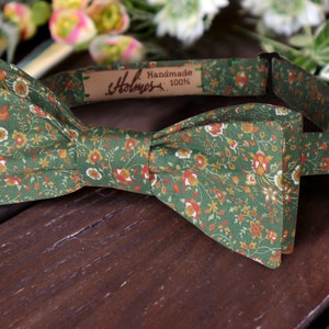 Fliege Grün Florale Kräuterfliege Hochzeit Sedona Wildblumen Baumwolle Siena Blumen Hochzeit Grün Benutzerdefinierte Fliege Sonderbestellung