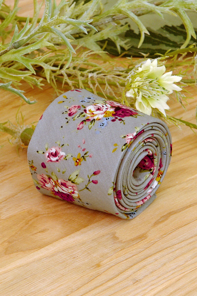 mens grey floral tie