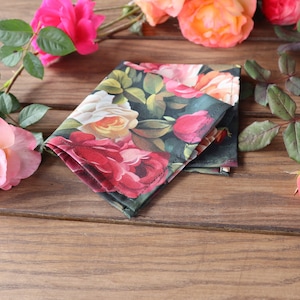 Näsduk med rosor Matchande näsduk Korallrosa blommor Herrnäsduk Laxrosa Bröllopsslips Brudrosa Karminfärgad Specialbeställning