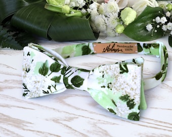 Bow Tie Floral Light green Floral White Bow-Tie Flower Baby’s breath Floral Bowtie SelfTie PreTied Wedding Emerald Green BowTie SpecialOrder