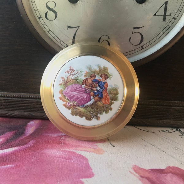 Vintage Mascot Compact with Limoges Style Lid, ‘Courting Couple’