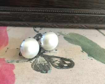 Vintage 1950s Screw-Back Faux Pearl Earrings
