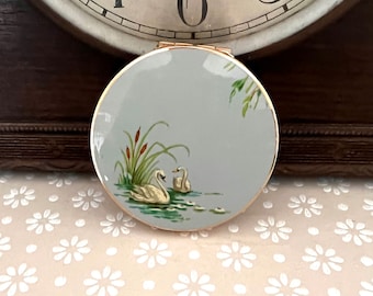 1950s  Stratton Compact, Swans, Something Blue, Bridal, Very Slim & in Immaculate Condition