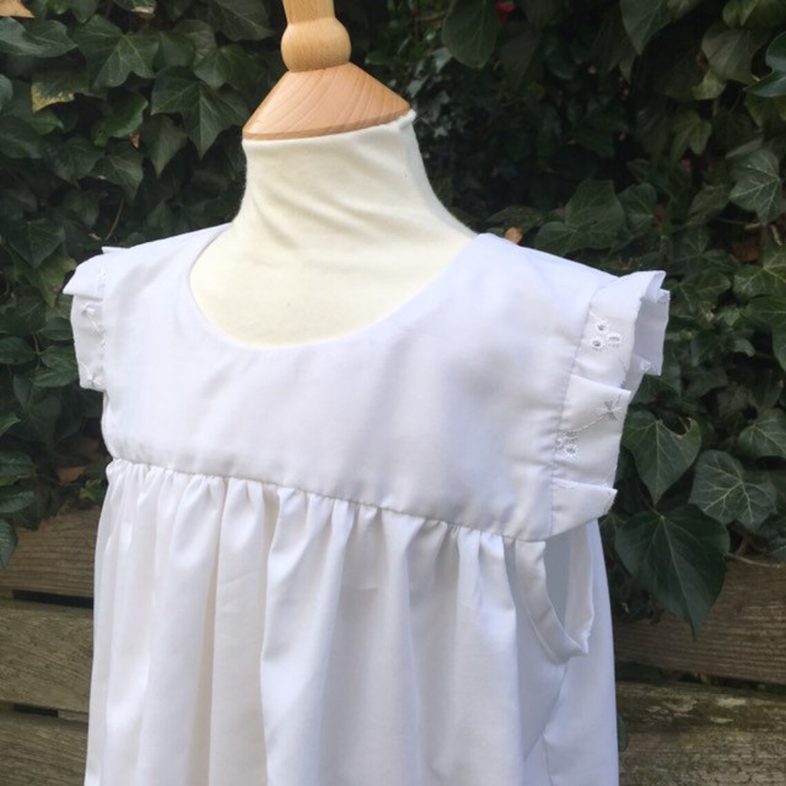 white pinafore apron plus size