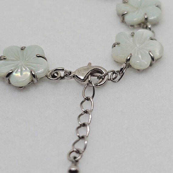 Vintage Mother of Pearl Flower Bracelet 7.5" - image 2