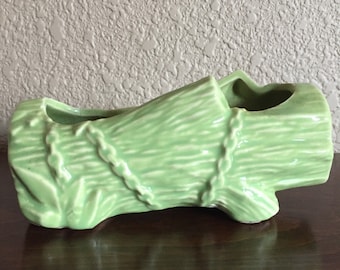 Vintage McCoy keramische plantenbak in houtvorm