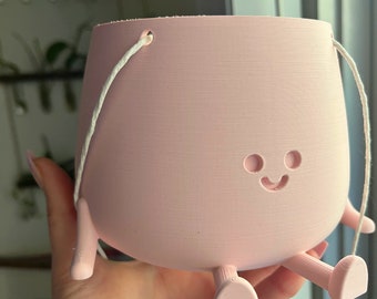 Happy Face Hanging Planter, light pink hanging planter