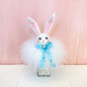 Salt Shaker Easter Bunny Figurine Easter Bunny Decoration Salt Shaker Bunny Rabbit Figure Unique Easter Gift Handmade Easter