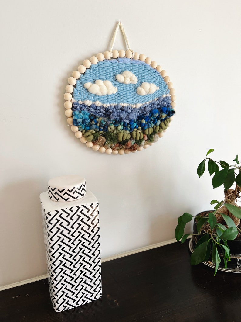 Woven Wall Hanging Round Landscape Fiber Art, Blue and Green Wall Weaving for Home Decor, Unique Housewarming Gift Bild 6