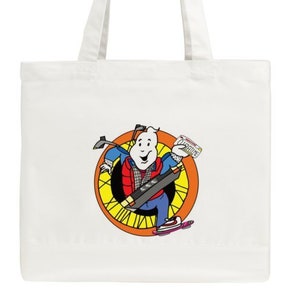 Puede incluir: Bolsa de tela blanca con un personaje de dibujos animados que lleva un chaleco rojo y sostiene una guitarra. El personaje está de pie en un círculo con una esfera de reloj y el texto "Great Scott!"