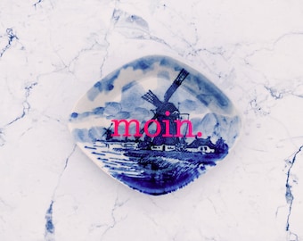 Wall plate moin. typo 9 cm Vintage Interior mini  Wall deko neonpink blau wall hanging