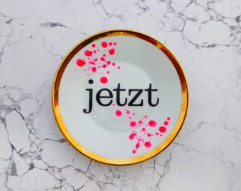 Wall plate now typo dots neonpink 14 cm Vintage Deko plate  Wall deko gold edg wall hanging