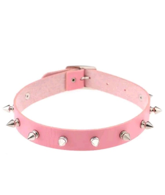 pink spike collar