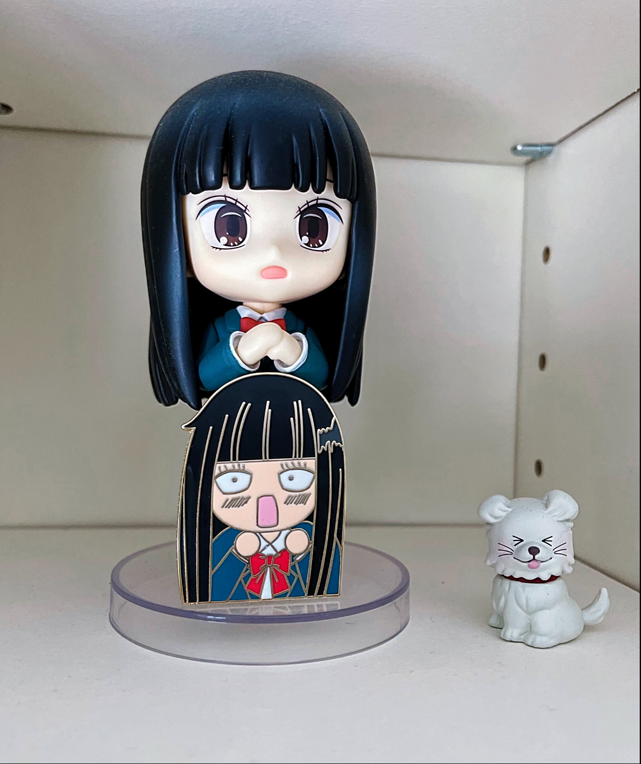Knt Surprised Chibi Sawako Pin - Etsy