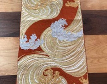 SF1037 Gold Wave Obi Panel